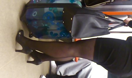 Bustyピースバンド演奏 外国 人 痴女 動画