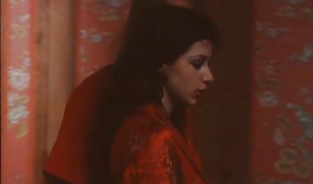 美しいロシアの女の子肛門に鋳造 jk 痴女 エロ 動画