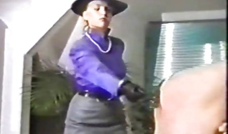 面白い鋳造温の女の子と甘Blowjob 痴女 アダルト