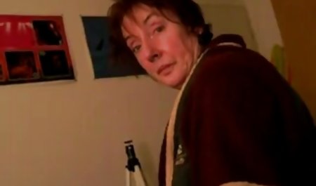 ホBusty slut擦り彼女の毛の商品 痴女 おばさん