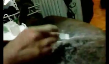 吹くセクシー女の子のビーチに面 クンニ 痴女