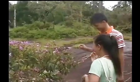 Bustyホラティーナmasturbating彼女の滑りや吹上 痴女 ビデオ